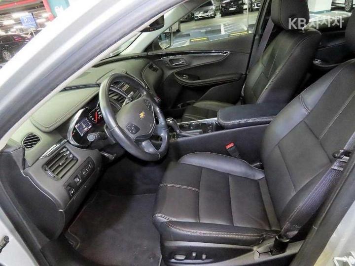 Chevrolet Impala 2.5 LT 7