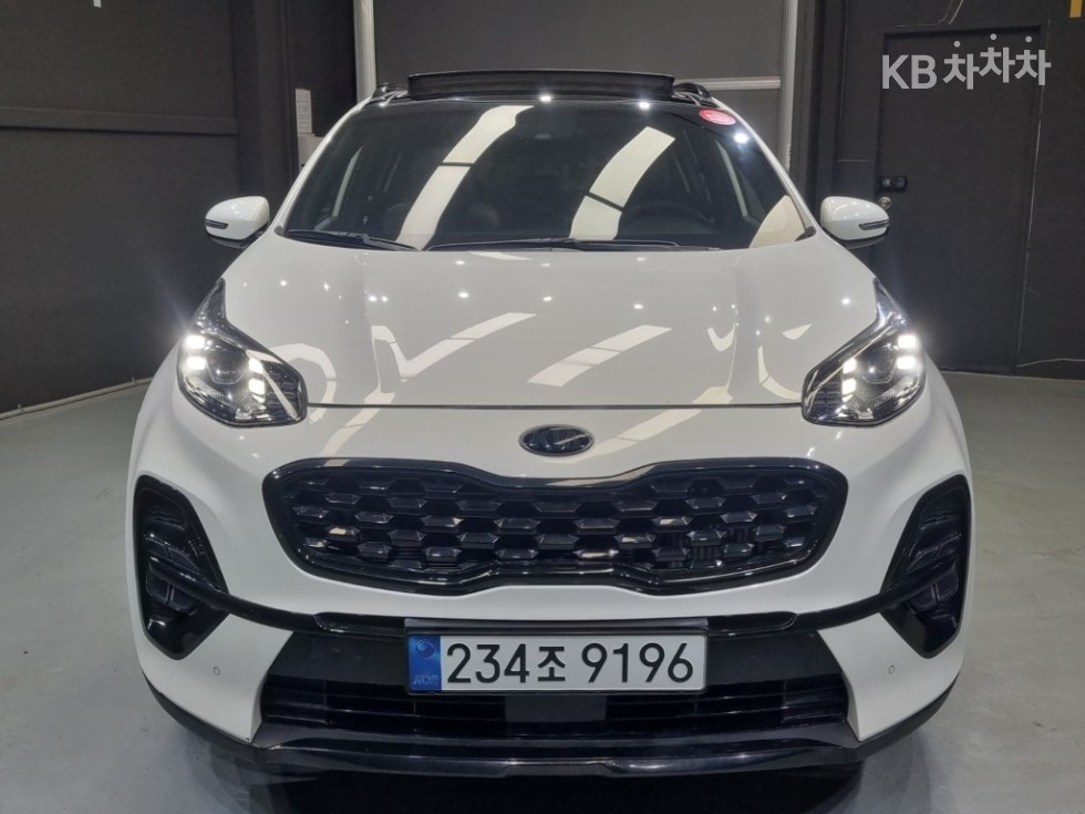 2021 - kia sportage