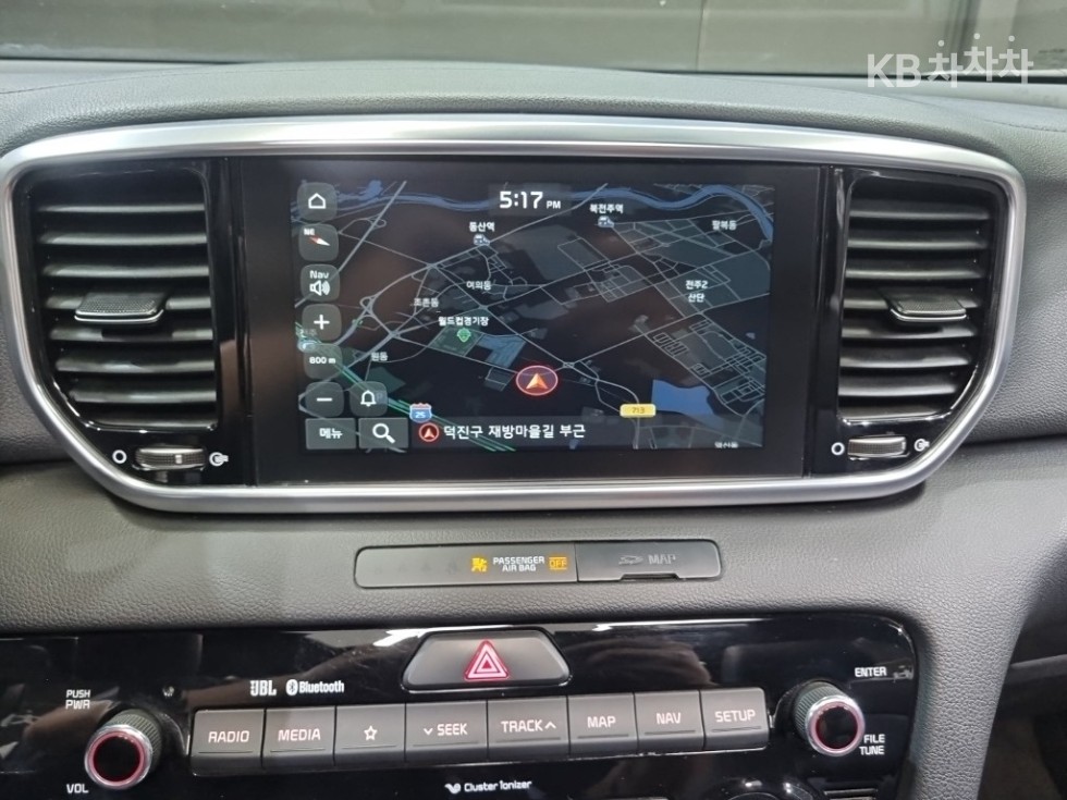 2021 - kia sportage