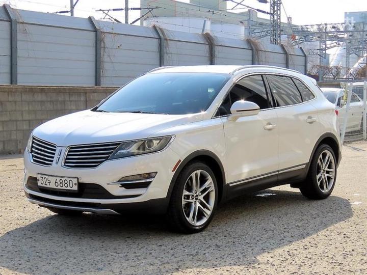 Lincoln MKC 2.0 AWD Reserve 102A 3