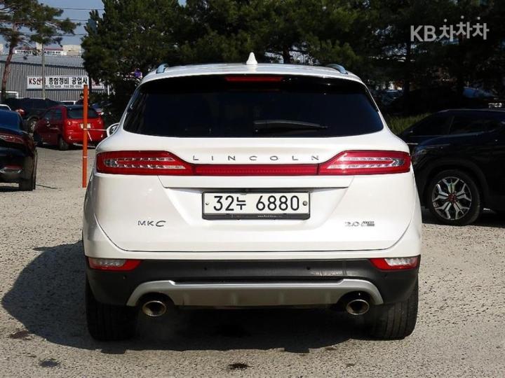 Lincoln MKC 2.0 AWD Reserve 102A 5