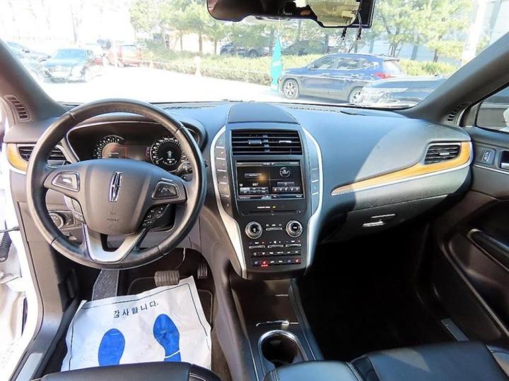 Lincoln MKC 2.0 AWD Reserve 102A 8