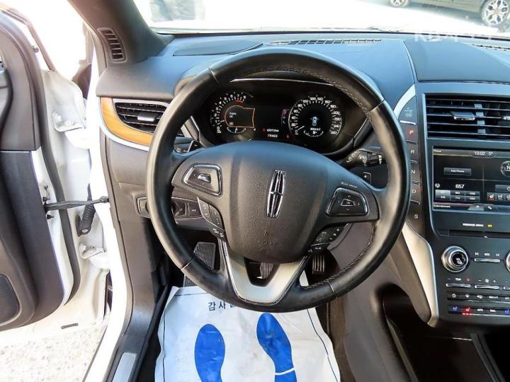 Lincoln MKC 2.0 AWD Reserve 102A 9