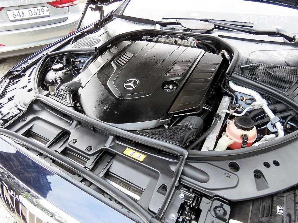 Mercedes-Benz S-klasse — miniaturë 19