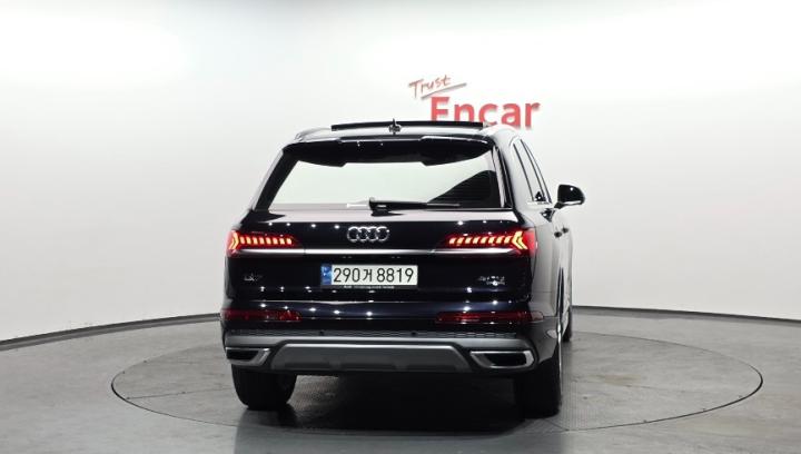 Audi Q7 New 3.0 45 TDI Quattro Premium 5