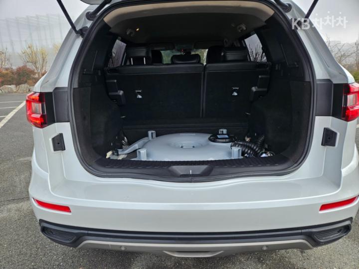 Renault QM6 2.0 LPe 2WD SE 8