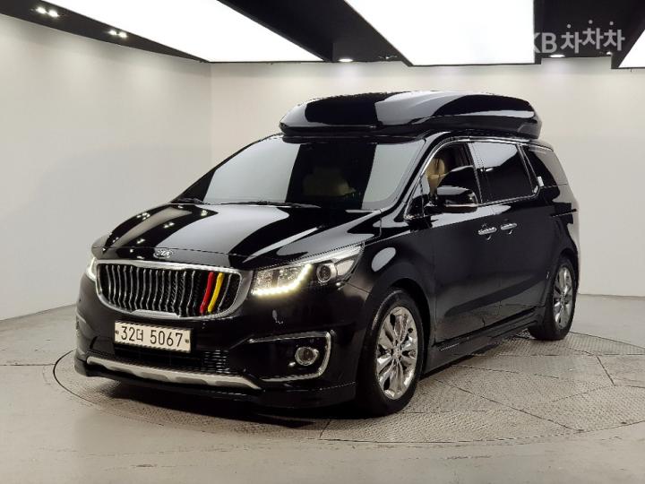 Kia Carnival 2.2 Diesel High Limousine Noblesse