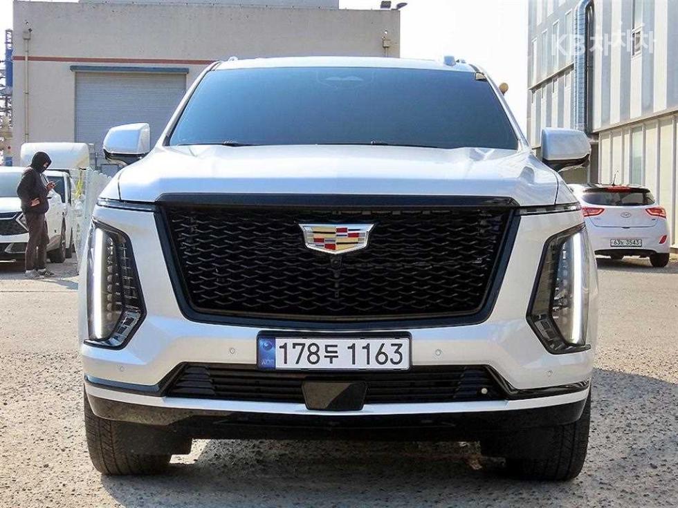 2025 cadillac escalade