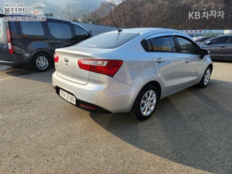 2012 - kia pride