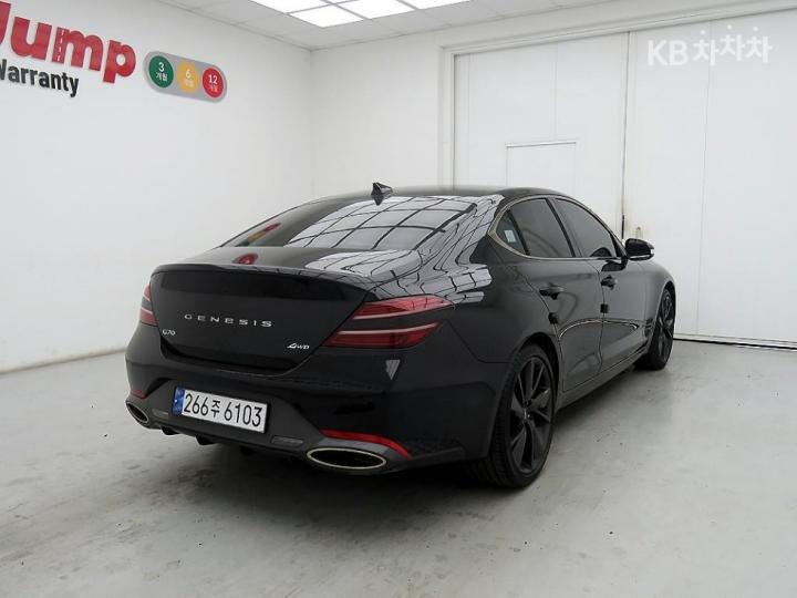 Genesis G70 3.3T AWD Sport Package 5