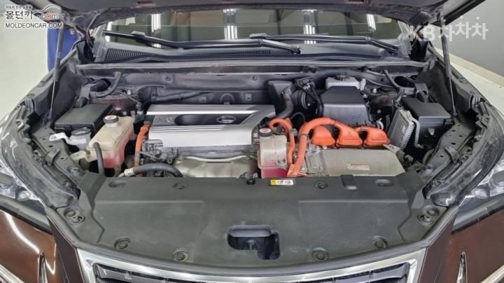 Lexus NX 300h Executive 9