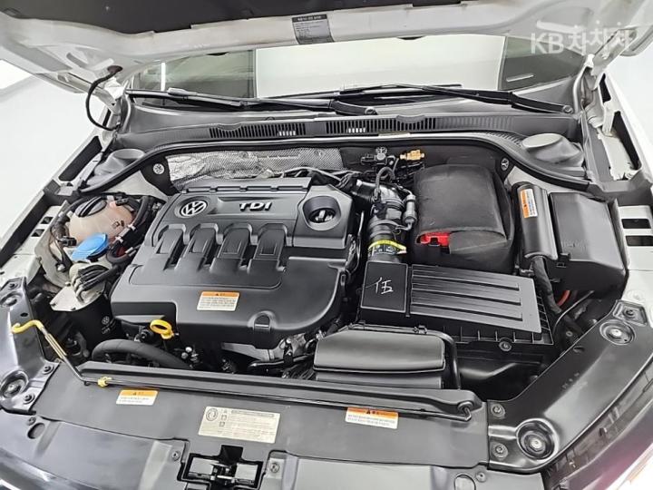 Volkswagen Jetta New 2.0 TDI BlueMotion 6