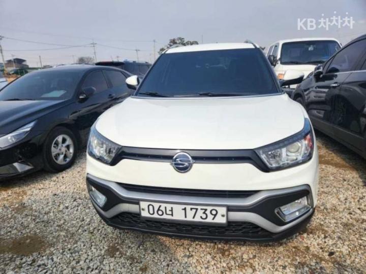 KG Mobility (Ssangyong) Tivoli Air Gasoline 2WD IX 2