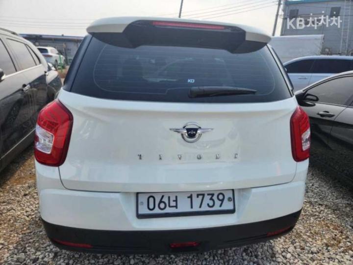 KG Mobility (Ssangyong) Tivoli Air Gasoline 2WD IX 3