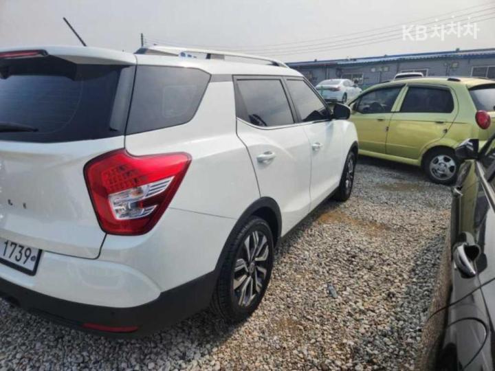 KG Mobility (Ssangyong) Tivoli Air Gasoline 2WD IX 4