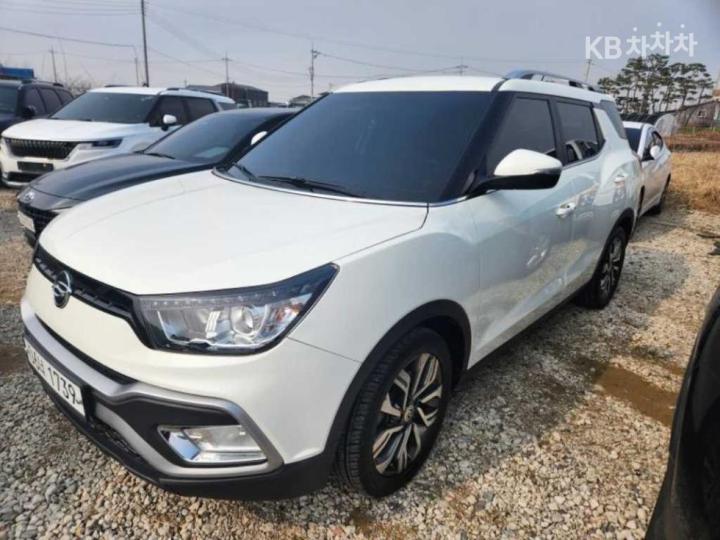 KG Mobility (Ssangyong) Tivoli Air Gasoline 2WD IX 5