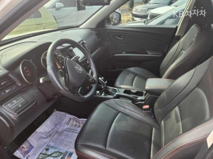 KG Mobility (Ssangyong) Tivoli Air Gasoline 2WD IX 8