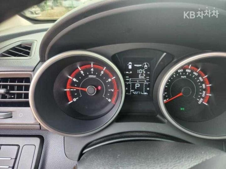 KG Mobility (Ssangyong) Tivoli Air Gasoline 2WD IX 9