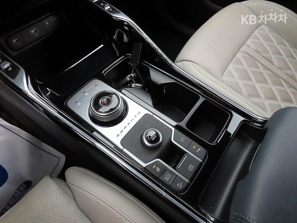2021 - kia sorento
