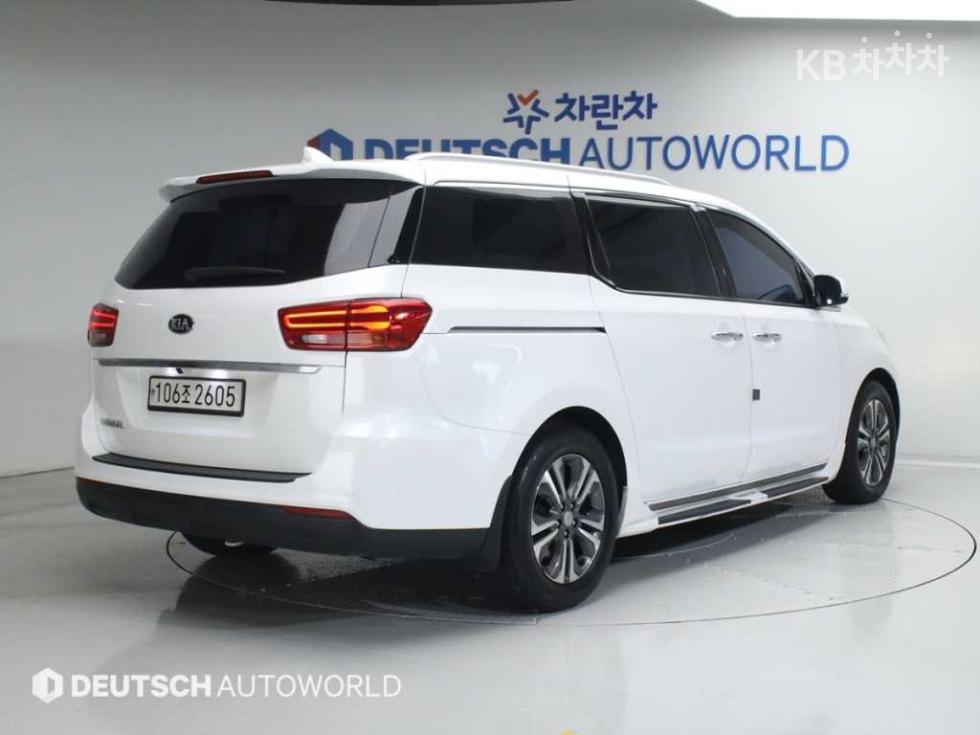 2019 - kia carnival