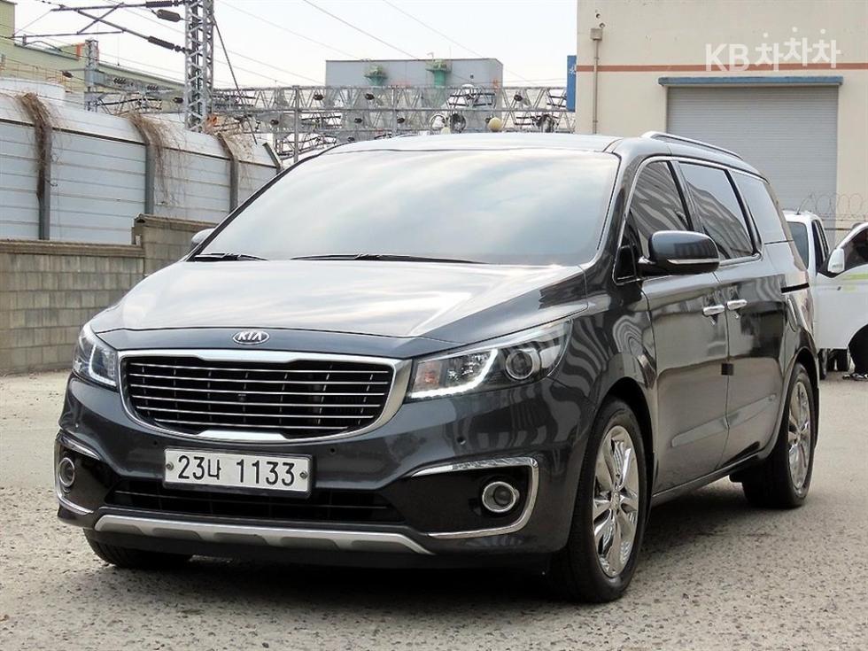2018 - kia carnival