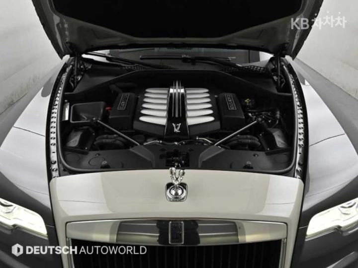 Rolls Royce Wraith 6.6 Base Type 7