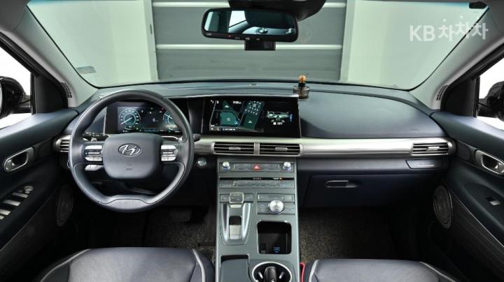 Hyundai Nexo Premium 8