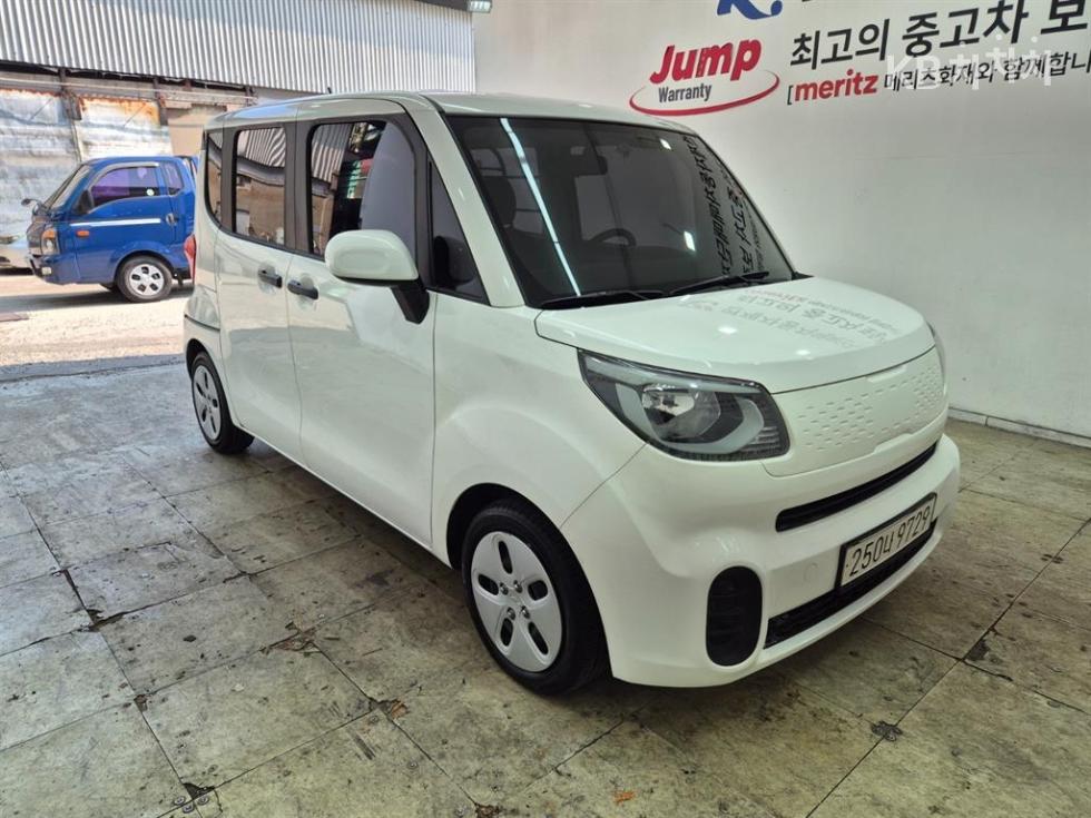 2022 - kia ray