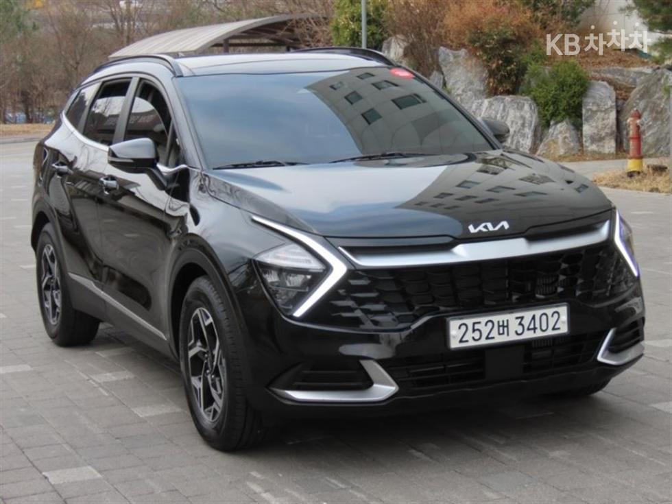 2023 - kia sportage