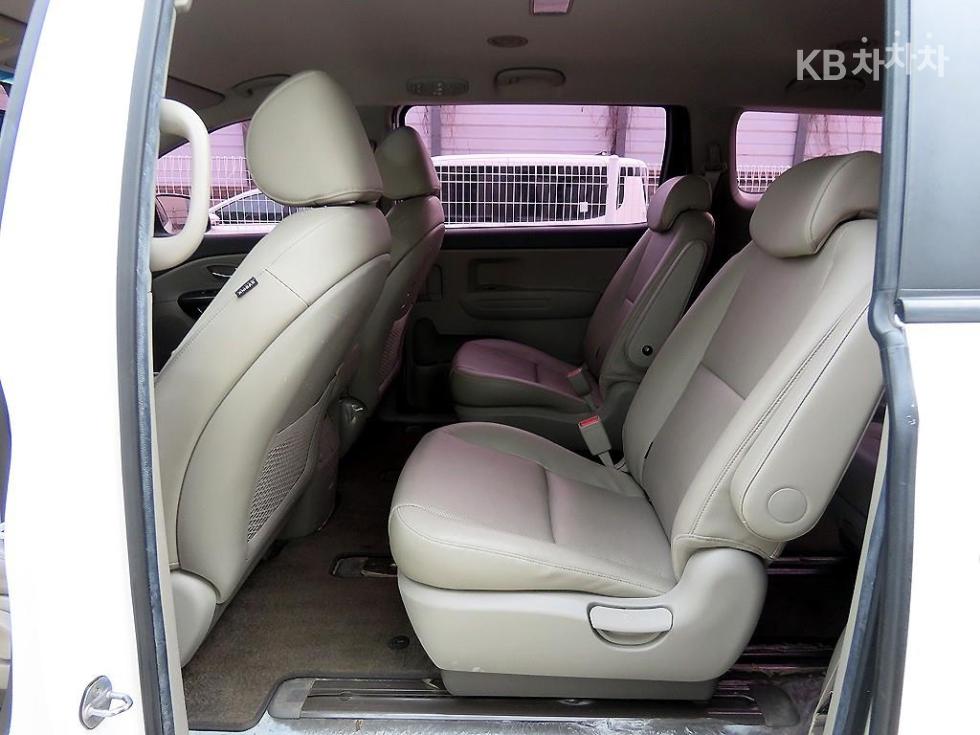 2016 - kia carnival