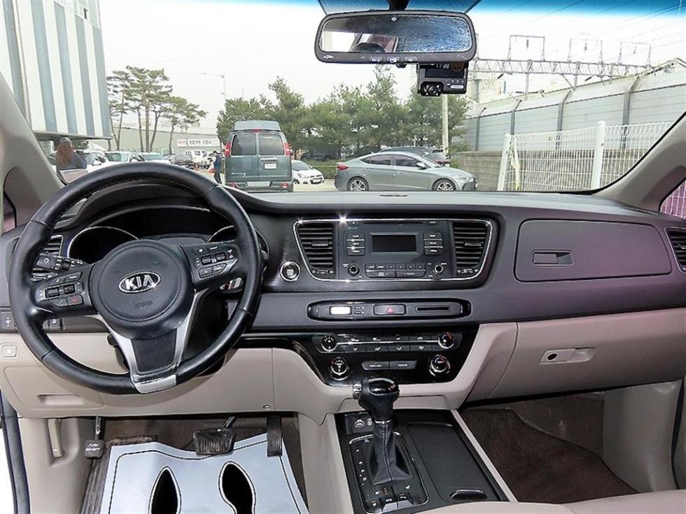 2016 - kia carnival