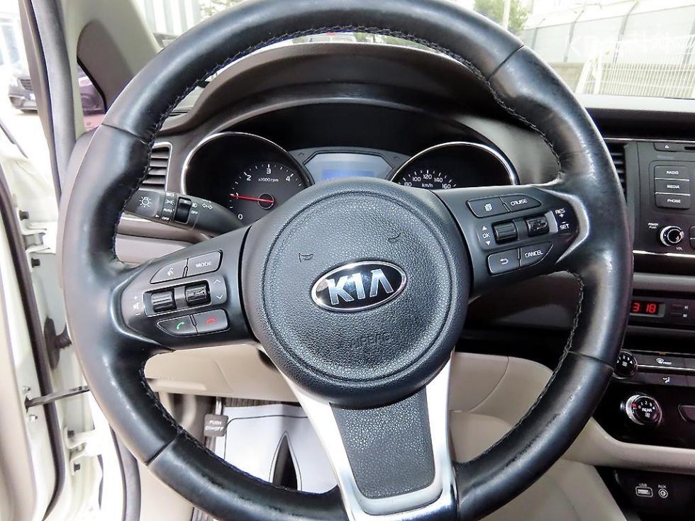 2016 - kia carnival