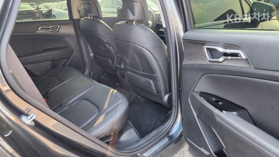 2024 - kia sportage