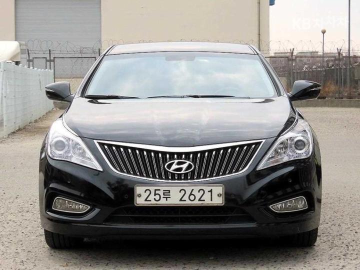 Hyundai Grandeur HG HG240 Modern Collection 2