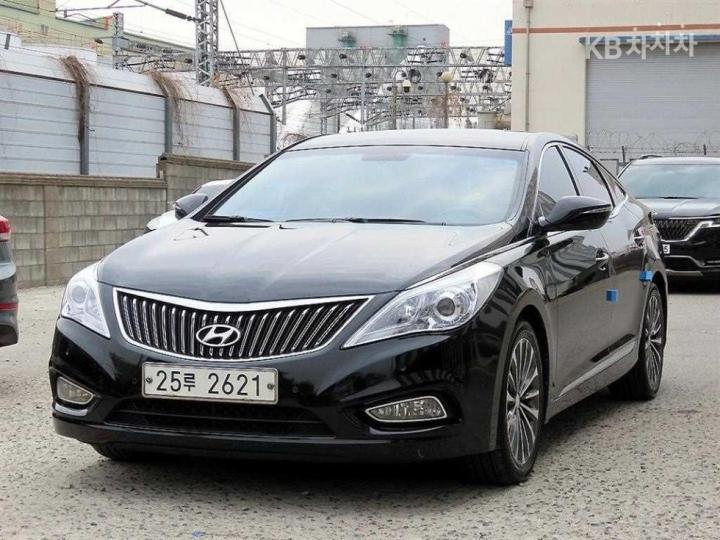 Hyundai Grandeur HG HG240 Modern Collection 3