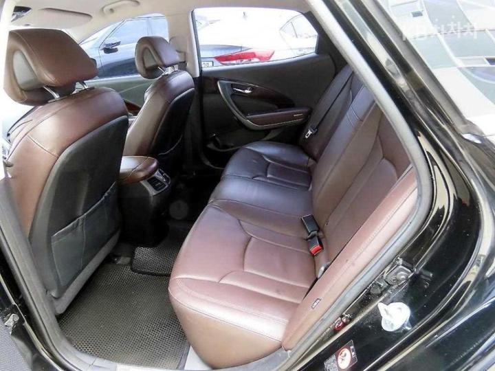 Hyundai Grandeur HG HG240 Modern Collection 7