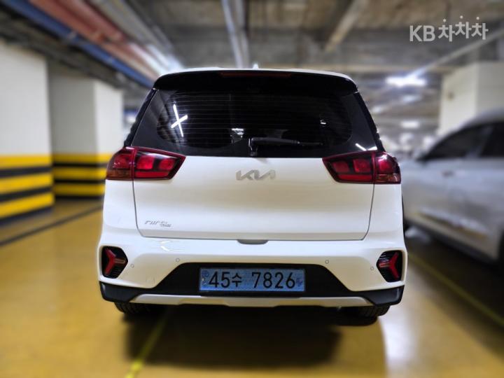 Kia Niro Plus EV Taxi The Essential Light 5