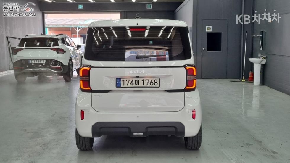 2025 - kia kia