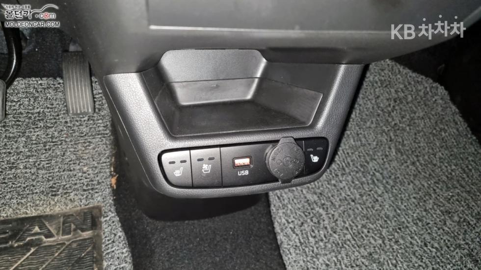2025 - kia kia