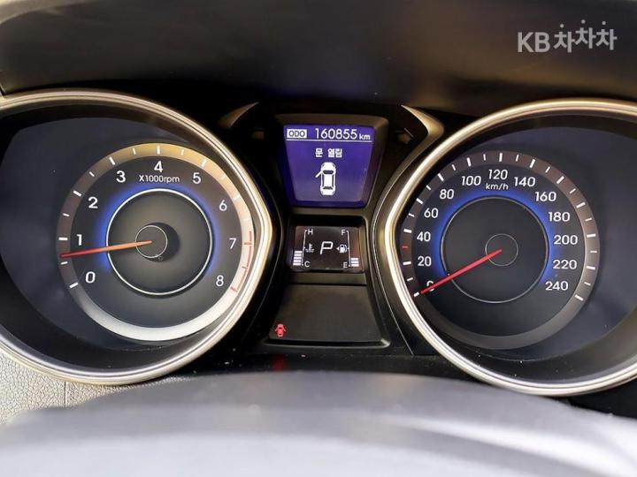 Hyundai Avante MD M16 GDi PREMIER 7