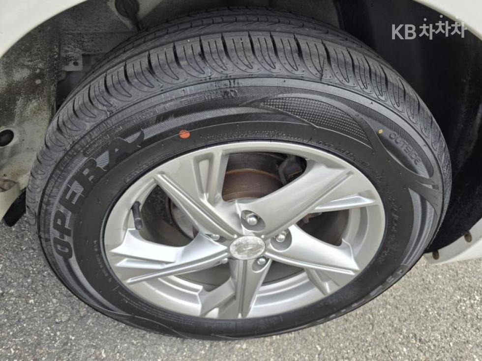 Kia K5 — miniaturë 17