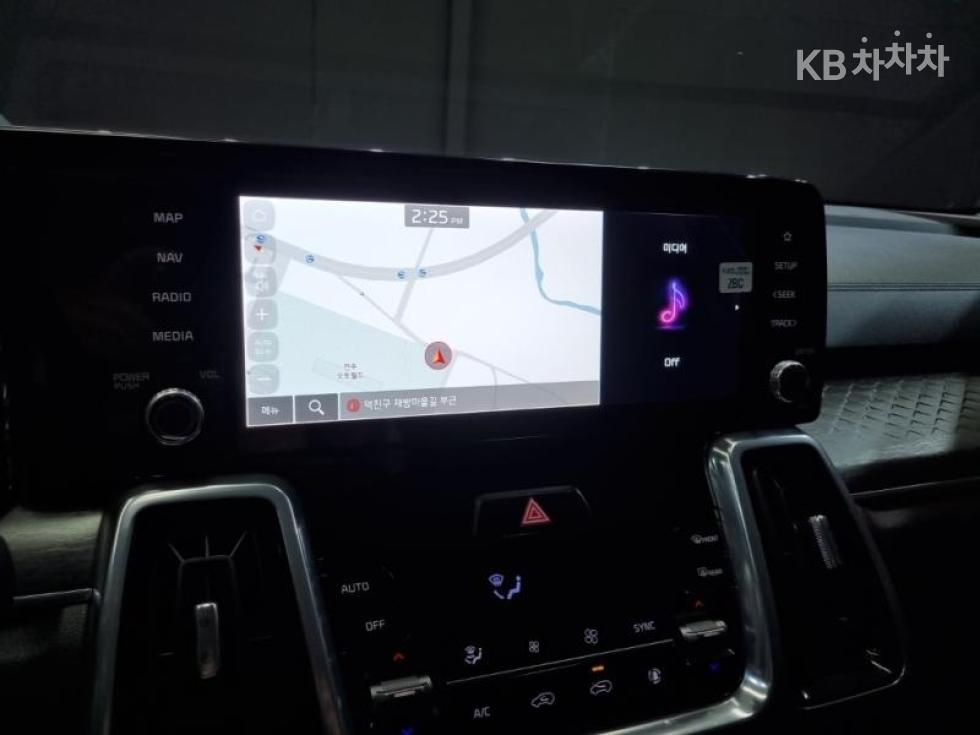2023 - kia sorento
