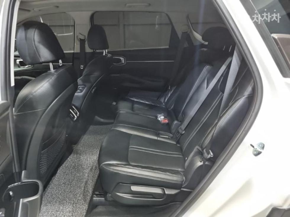 2023 - kia sorento