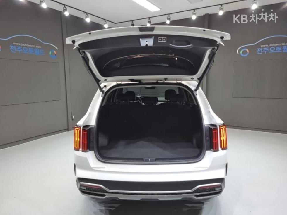 2023 - kia sorento