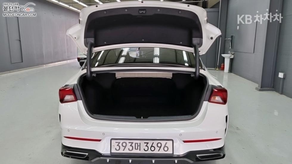 2021 - kia k5
