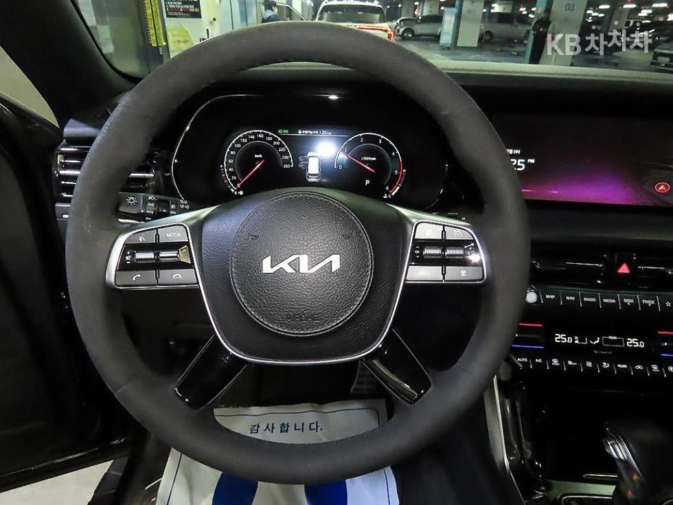 2022 - kia mohave