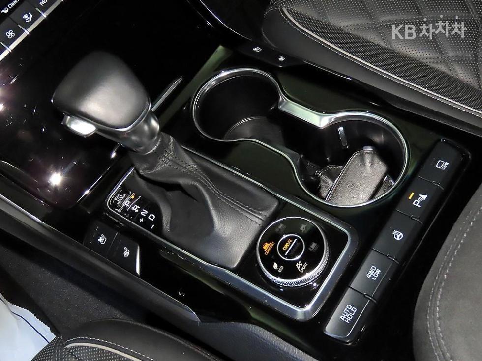 2022 - kia mohave