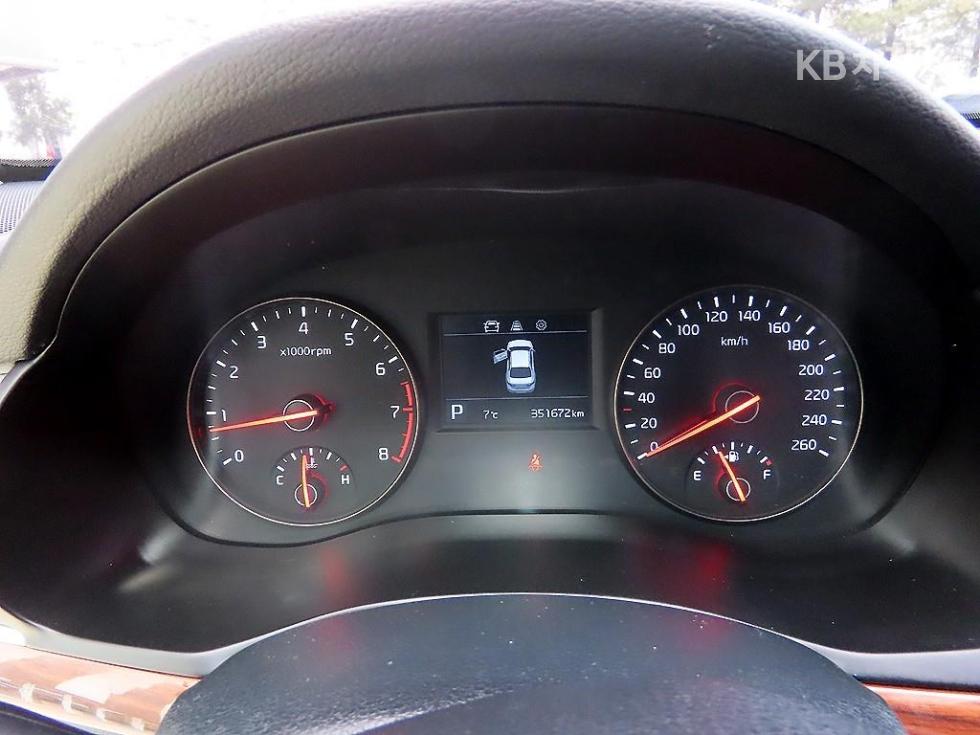 2016 - kia k7