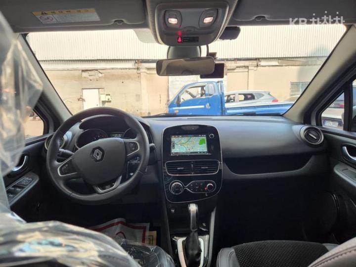 Renault Clio 1.5dci Intense Panoramic 10