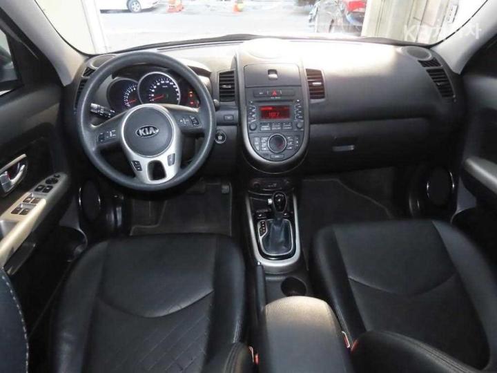 Kia Soul 1.6 GDI Luxury Base Type 8